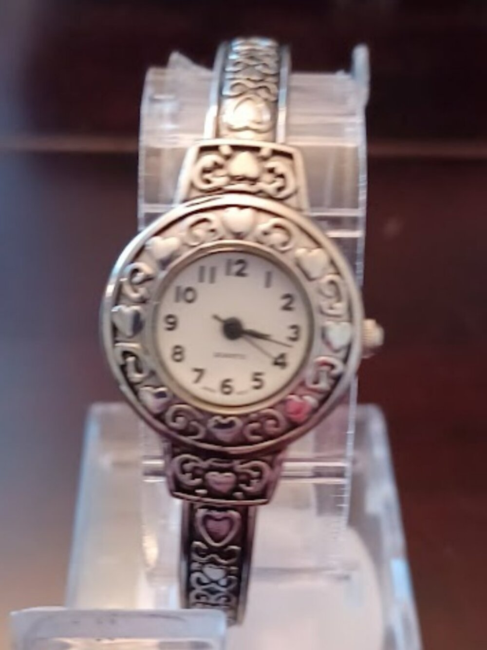 Vintage Ladies AVON Silver Tone Bangle Watch with Heart Motif - WORKS! - Picture 3 of 10